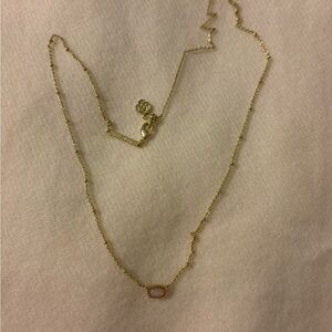 Brand New Kendra Scott Elisa Mikki Gold Necklace Oval Pendant Light Pink Stone